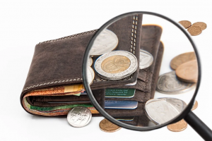 An image od a wallet with money - importance of secondary spend